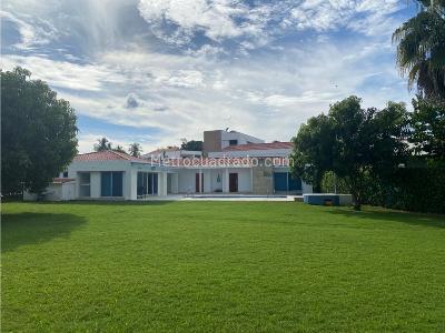 Casa de 4 alcobas en venta en Ricaurte, Girardot, 1254 m² · foto 2 de 20