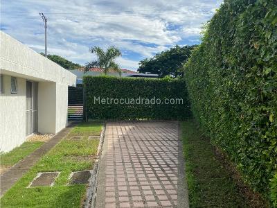 Casa de 4 alcobas en venta en Ricaurte, Girardot, 1254 m² · foto 5 de 20