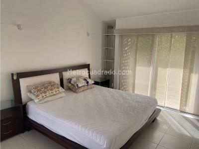 Casa de 4 alcobas en venta en Ricaurte, Girardot, 1254 m² · foto 11 de 20