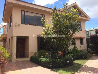 Casa de 4 alcobas en venta en Villas De Tunjaque, La Calera, 400 m² · foto 2 de 20