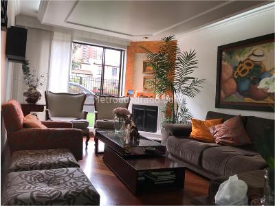 Casa en venta en Gratamira, Bogotá · foto 3 de 20