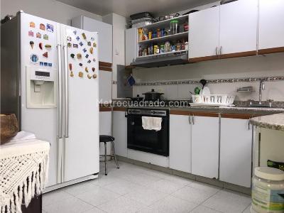 Casa en venta en Gratamira, Bogotá · foto 9 de 20