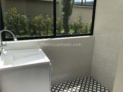 Casa de 4 alcobas en venta en El Salitre, Bogotá, 392 m² · foto 12 de 20