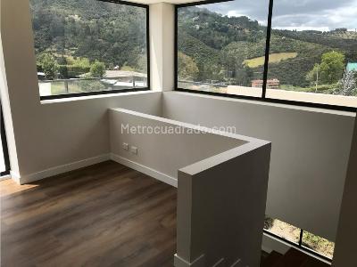 Casa de 4 alcobas en venta en El Salitre, Bogotá, 392 m² · foto 13 de 20
