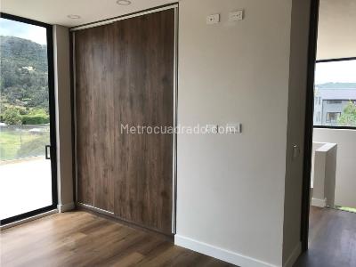 Casa de 4 alcobas en venta en El Salitre, Bogotá, 392 m² · foto 17 de 20