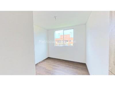 Apartamento de 3 alcobas en venta en Ciudadela El Sol, Mosquera, 77 m² · foto 7 de 20
