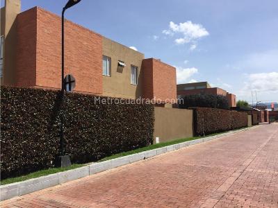 Casa de 4 alcobas en venta en Cajica, Cajicá, 369 m² · foto 2 de 14