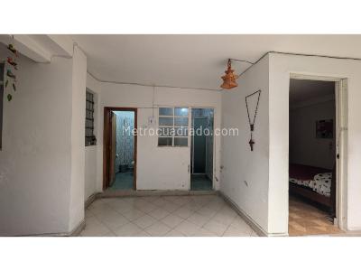 Casa de 5 alcobas en venta en Claret, Bogotá, 215 m² · foto 10 de 10