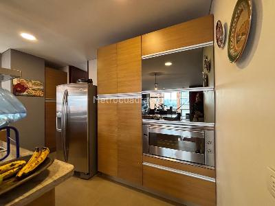 Apartamento en venta en El Refugio, Bogotá · foto 7 de 18