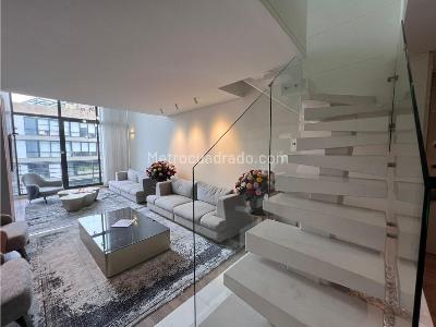 Apartamento de 3 alcobas en venta en Los Rosales, Bogotá, 260 m² · foto 8 de 20