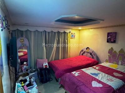 Casa de 3 alcobas en venta en Villa Claudia, Bogotá, 155 m² · foto 17 de 20