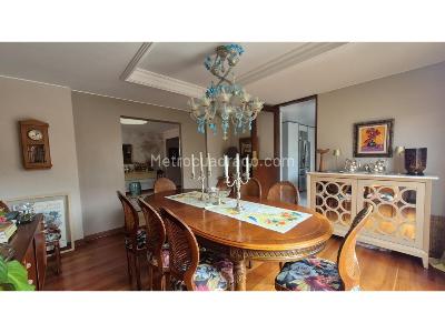 Apartamento de 3 alcobas en venta en Chico, Bogotá, 226 m² · foto 3 de 20