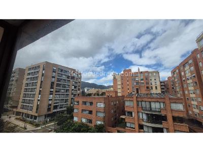 Apartamento de 3 alcobas en venta en Chico, Bogotá, 226 m² · foto 16 de 20