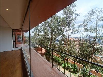 Apartamento de 3 alcobas en venta en Cerros De Los Alpes, Bogotá, 290 m² · foto 2 de 20