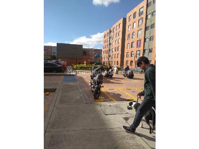 Apartamento de 2 alcobas en venta en Ciudad Verde, Soacha, 56 m² · foto 4 de 18