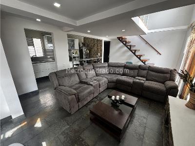 Apartamento de 3 alcobas en venta en El Hato, Funza, 90 m² · foto 2 de 20