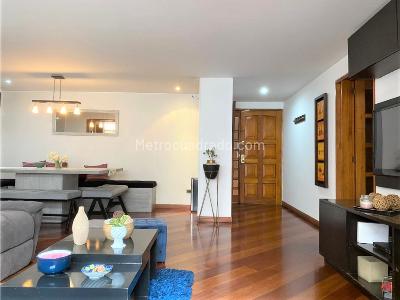 Apartamento de 3 alcobas en venta en Puente Largo, Bogotá, 172 m² · foto 3 de 20