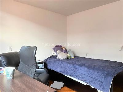 Apartamento de 3 alcobas en venta en Puente Largo, Bogotá, 172 m² · foto 17 de 20