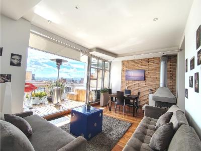 Apartamento de 2 alcobas en venta en Los Rosales, Bogotá, 152 m² · foto 2 de 18