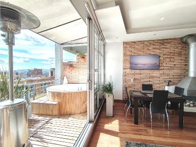 Apartamento de 2 alcobas en venta en Los Rosales, Bogotá, 152 m² · foto 4 de 18