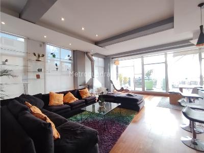 Apartamento de 1 alcoba en venta en Los Rosales, Bogotá, 200 m² · foto 2 de 20