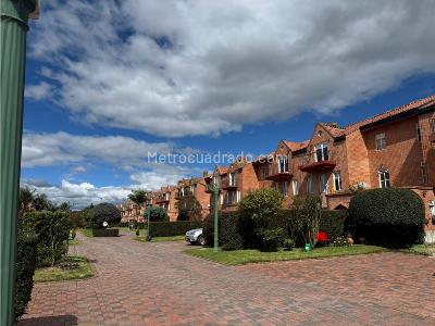 Casa de 5 alcobas en venta en Chia, Chía, 200 m² · foto 2 de 11