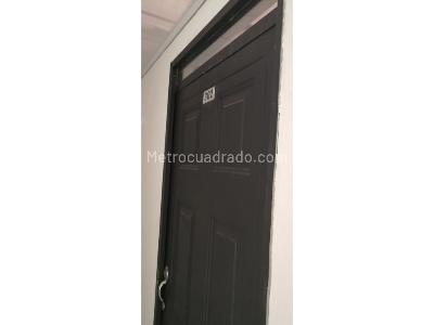 Casa de 5 alcobas en venta en El Refugio, Bogotá, 216 m² · foto 6 de 16
