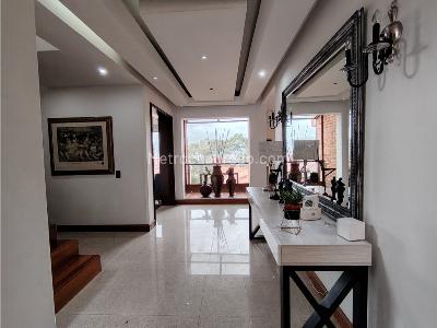 Casa de 4 alcobas en venta en Cerros De Sotileza, Bogotá, 626 m² · foto 6 de 20