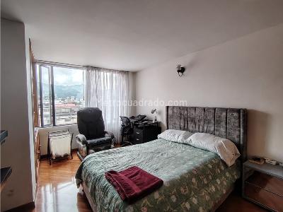 Apartamento de 3 alcobas en venta en Santa Barbara, Bogotá, 137 m² · foto 10 de 13