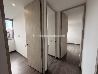 Apartamento en venta en Cerezo, Mosquera · foto 12 de 20