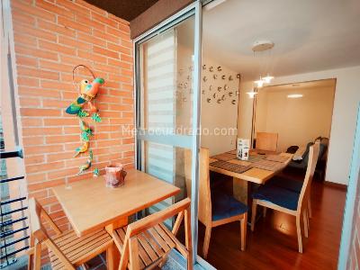 Apartamento de 3 alcobas en venta en La Felicidad, Bogotá, 75 m² · foto 4 de 20