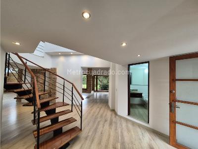 Casa de 5 alcobas en venta en Quintas Serrezuela, Mosquera, 526 m² · foto 5 de 20