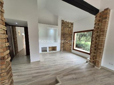 Casa de 5 alcobas en venta en Quintas Serrezuela, Mosquera, 526 m² · foto 14 de 20