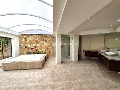 Casa de 5 alcobas en venta en Quintas Serrezuela, Mosquera, 526 m² · foto 15 de 20