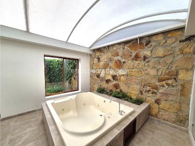 Casa de 5 alcobas en venta en Quintas Serrezuela, Mosquera, 526 m² · foto 18 de 20