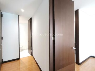Apartaestudio en arriendo en Altos De Cabrera, Bogotá, 74 m² · foto 8 de 20