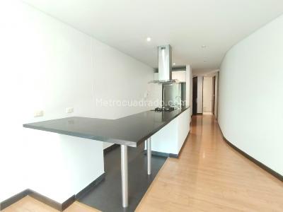 Apartaestudio en arriendo en Altos De Cabrera, Bogotá, 74 m² · foto 12 de 20