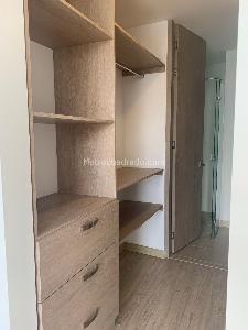 Apartamento de 1 alcoba en venta en La Castellana, Bogotá, 32 m² · foto 6 de 16