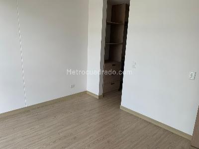 Apartamento de 1 alcoba en venta en La Castellana, Bogotá, 32 m² · foto 10 de 16