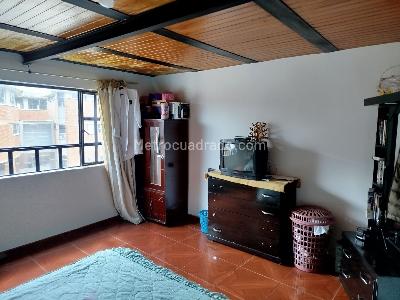 Casa de 4 alcobas en venta en Bosa La Paz, Bogotá, 130 m² · foto 3 de 12