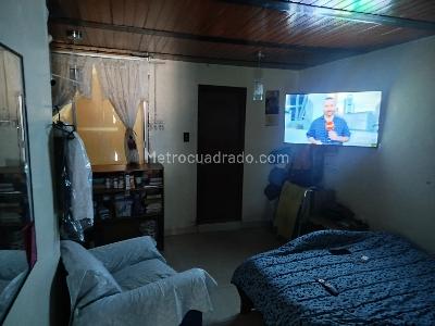 Casa de 4 alcobas en venta en Bosa La Paz, Bogotá, 130 m² · foto 7 de 12