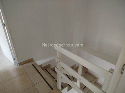 Apartamento de 3 alcobas en venta en Caminos Del Parque, Bogotá, 62 m² · foto 5 de 19
