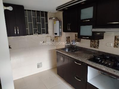 Apartamento de 3 alcobas en venta en Caminos Del Parque, Bogotá, 62 m² · foto 6 de 19