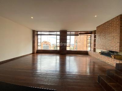 Apartamento en venta en Los Rosales, Bogotá · foto 2 de 14