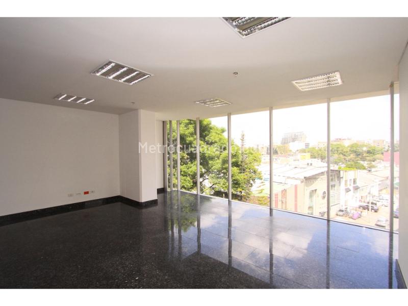Edificio de Oficinas en Venta, Refugio, Bogotá D.C. - Vista 4