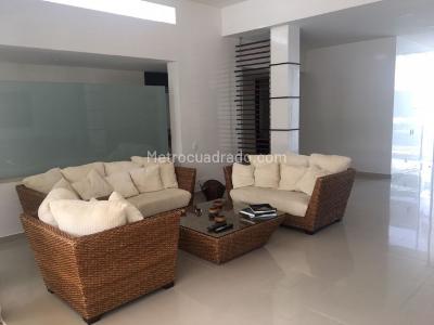 Casa de 4 alcobas en venta en El Peñon, Girardot, 702 m² · foto 5 de 20