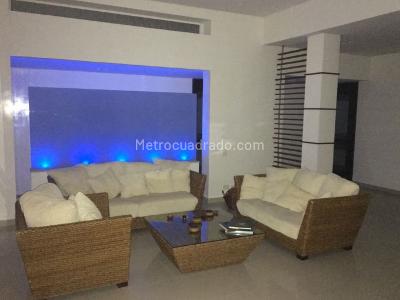 Casa de 4 alcobas en venta en El Peñon, Girardot, 702 m² · foto 12 de 20