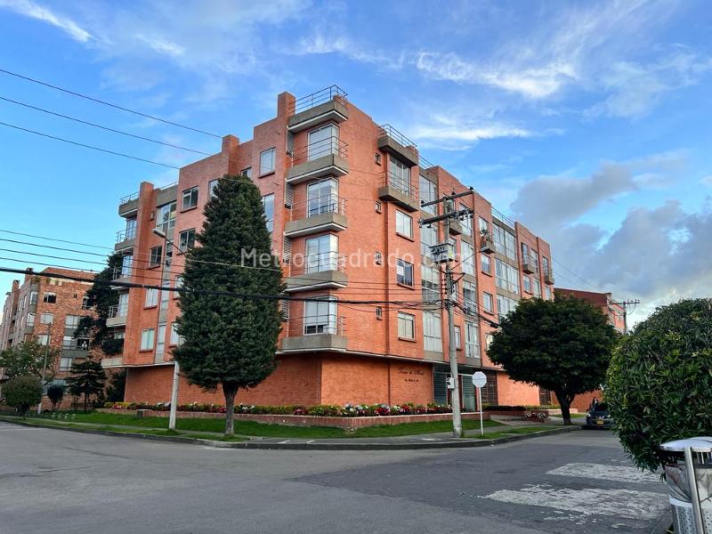 Apartamento en Arriendo, PUENTELARGO Niza Alhambra, Bogotá D.C.