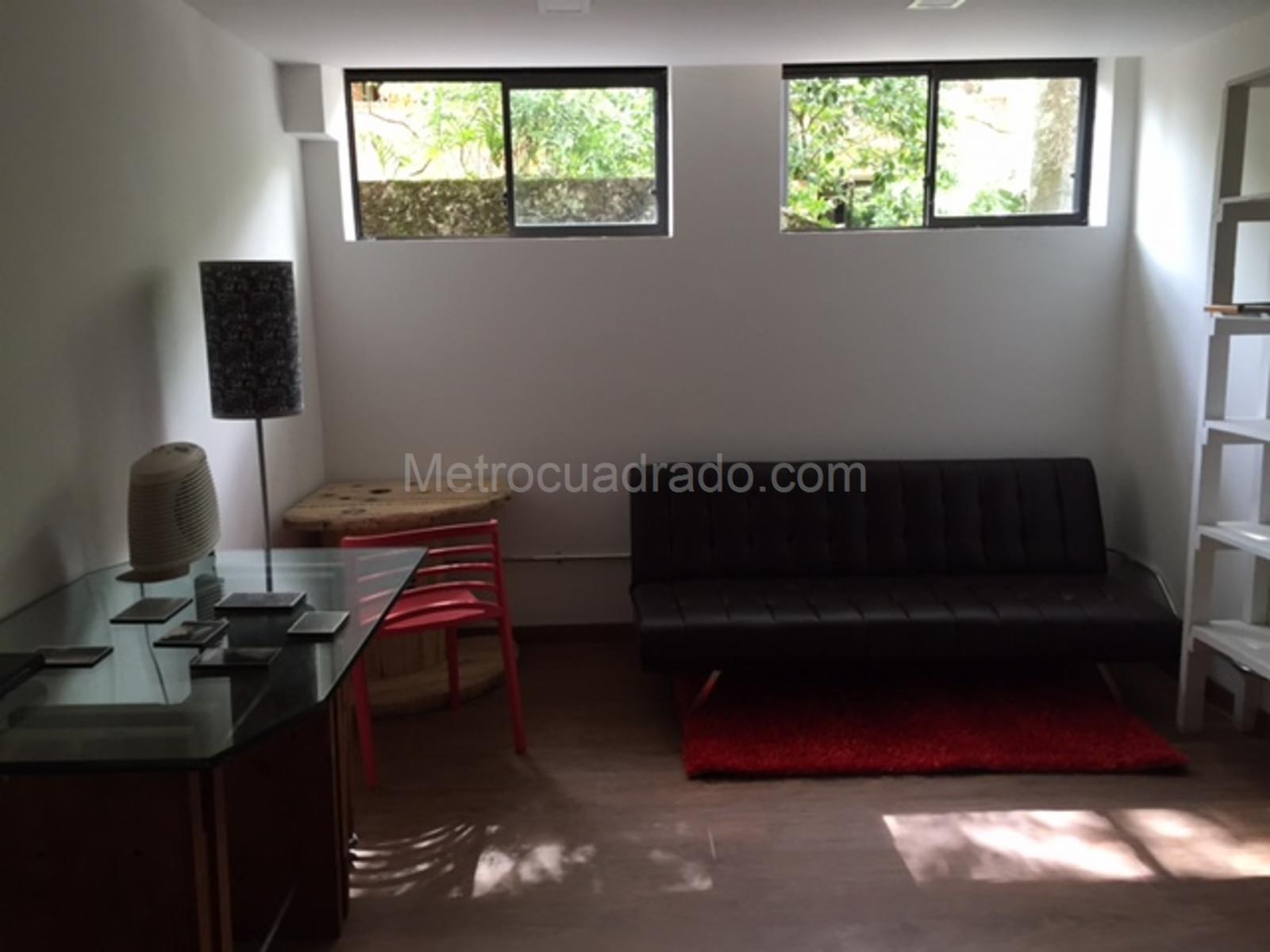 Apartamento de 1 habitación en arriendo en El Poblado el Tesoro Noroccidente, Medellín — imagen 1 de 10