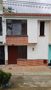 Casa de 3 alcobas en venta en Urbanización El Limón, Ibagué, 40 m² · foto 2 de 20